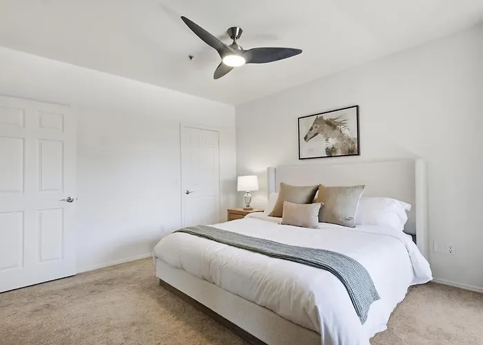 The Thompson Peak Retreat Apartment